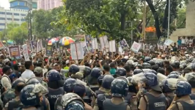সচিবালয়মুখী জামায়াত জোটের মিছিলে পুলিশের বাধা